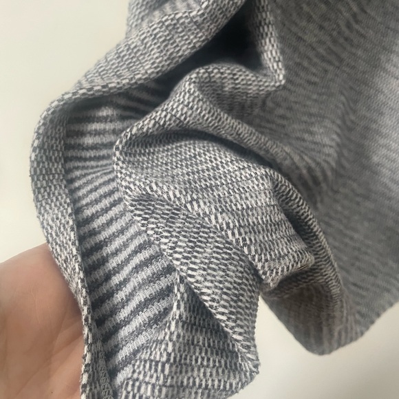 Lululemon Scarf - Picture 2 of 3